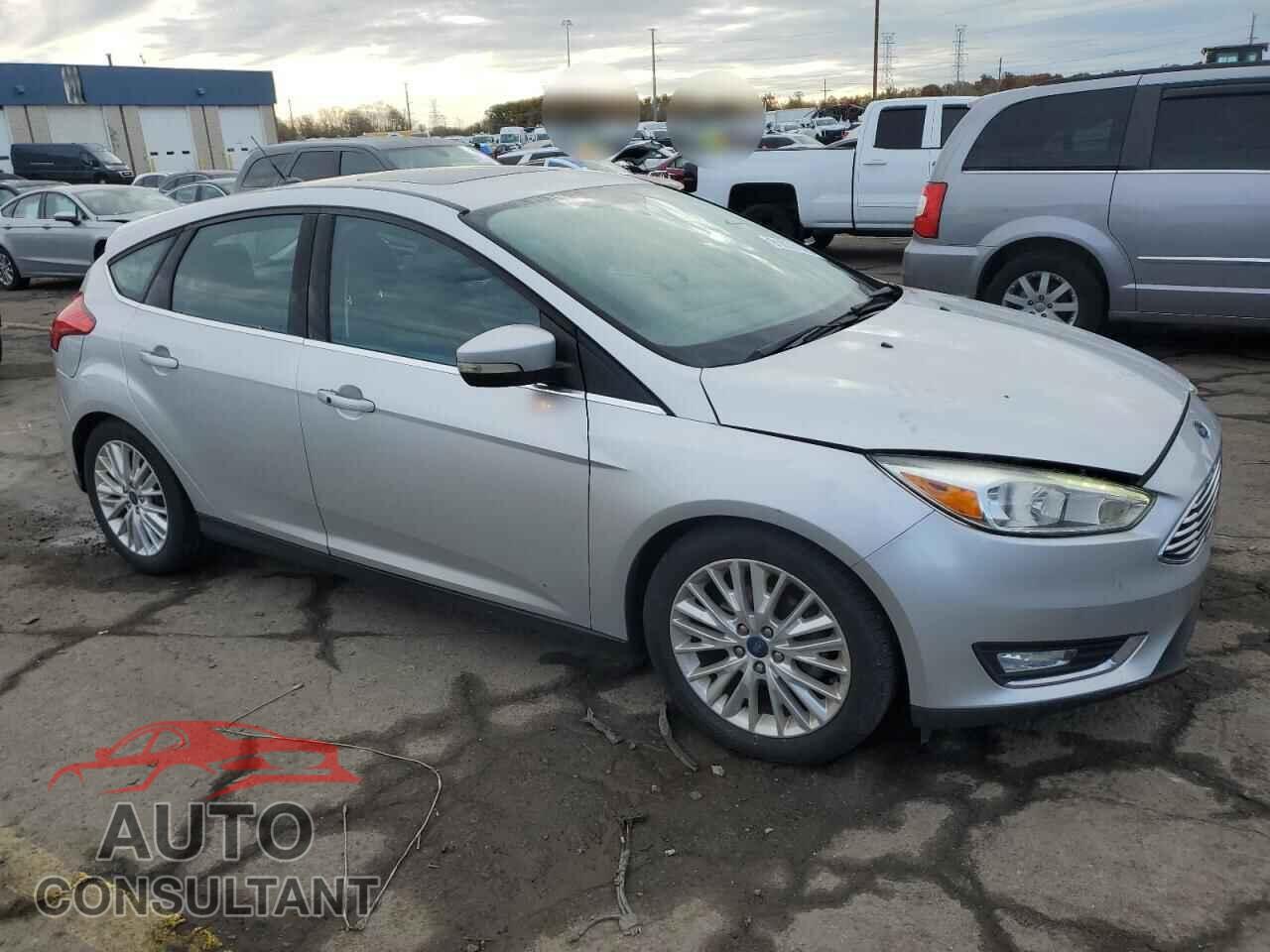 FORD FOCUS 2016 - 1FADP3N28GL398176