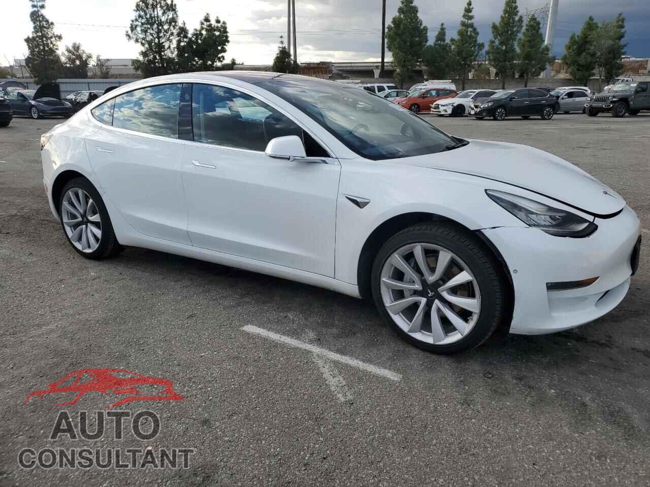 TESLA MODEL 3 2018 - 5YJ3E1EA0JF018426