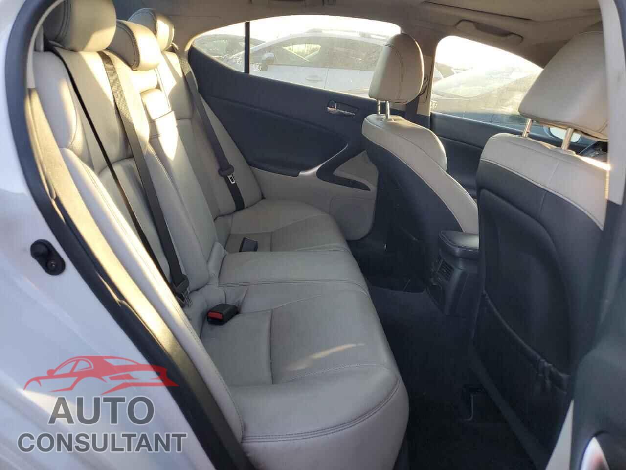 LEXUS IS 2010 - JTHCF5C27A2034477