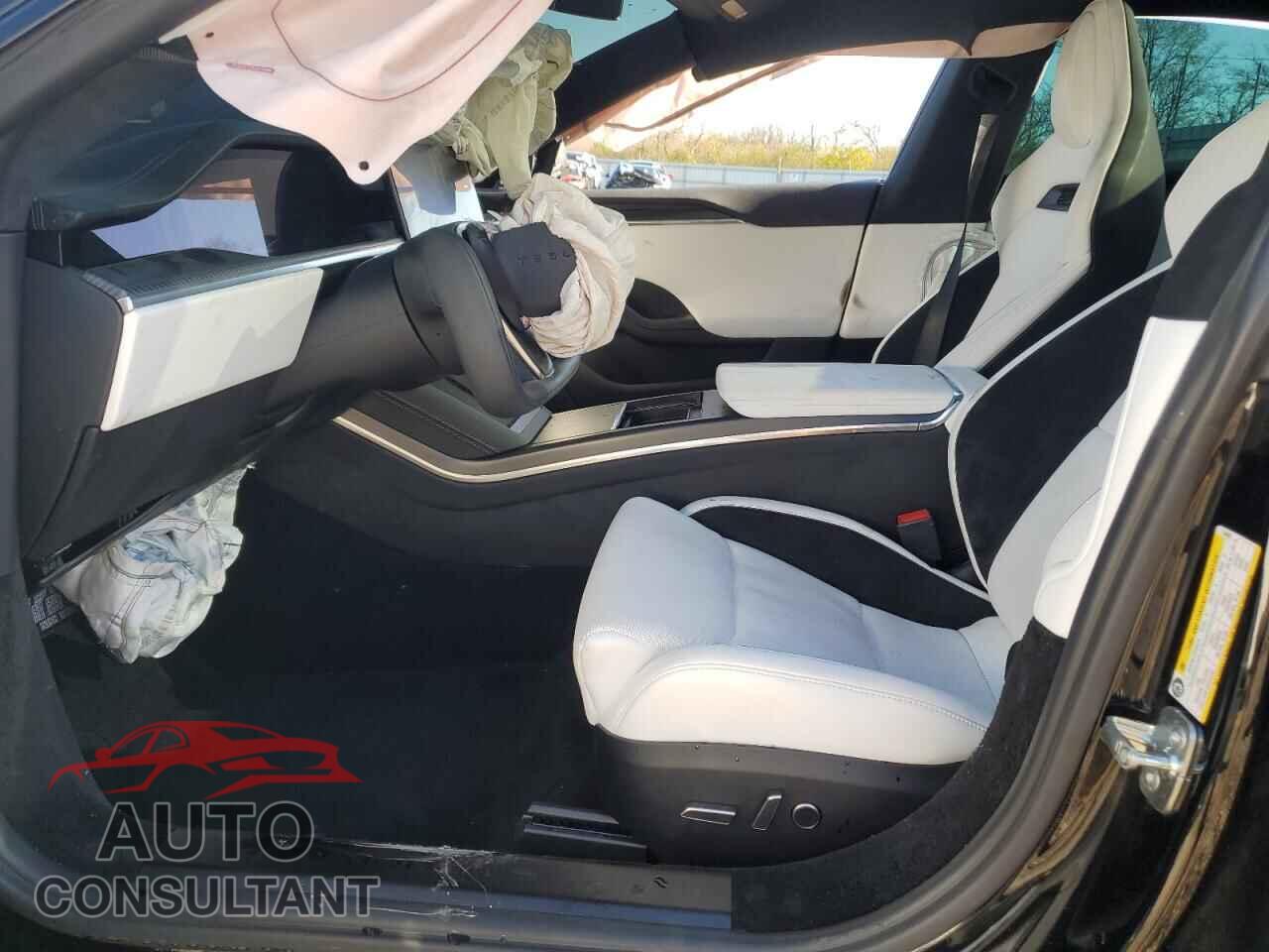 TESLA MODEL S 2025 - 5YJSA1E63SF549463