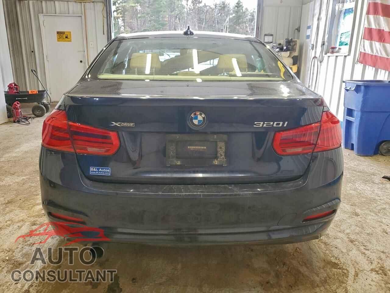 BMW 3 SERIES 2016 - WBA8E5G55GNU21371