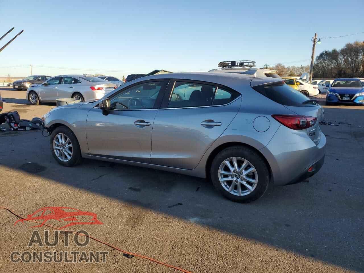 MAZDA 3 2016 - 3MZBM1M76GM250194