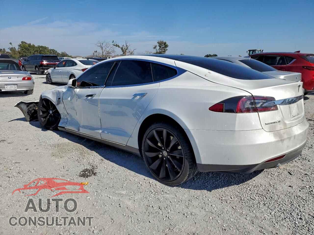 TESLA MODEL S 2013 - 5YJSA1CP2DFP19990