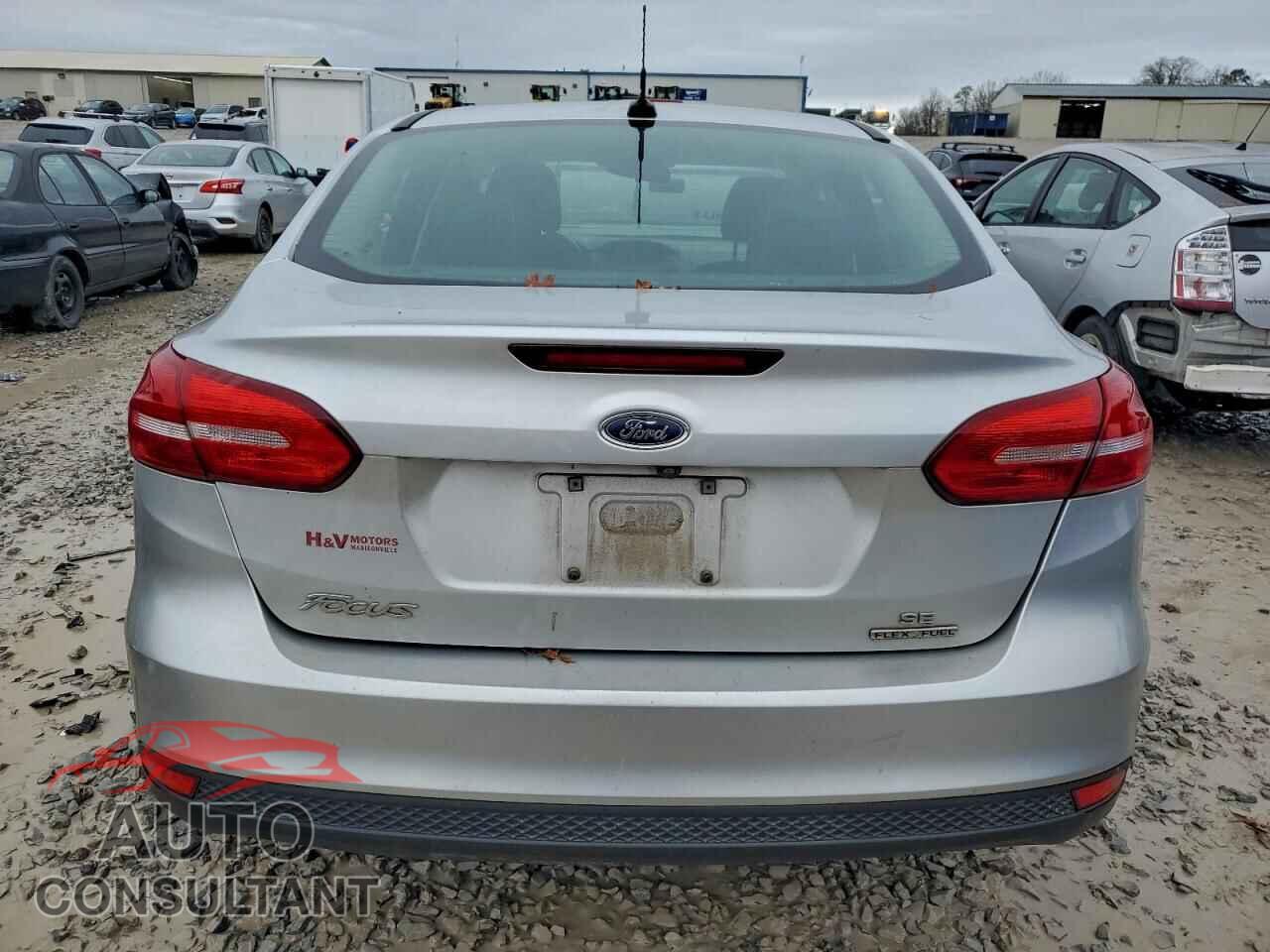 FORD FOCUS 2016 - 1FADP3F26GL259291