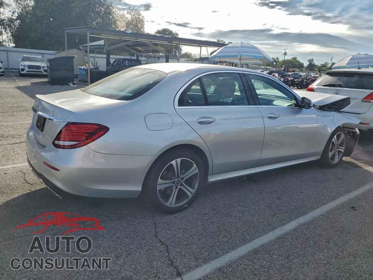 MERCEDES-BENZ E-CLASS 2020 - WDDZF8DB2LA755123