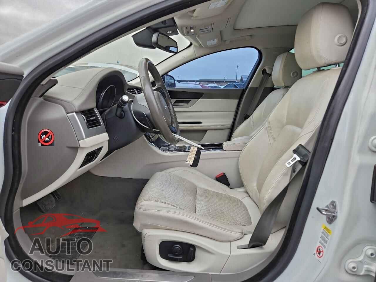 JAGUAR XF 2016 - SAJBE4BV3GCY02546