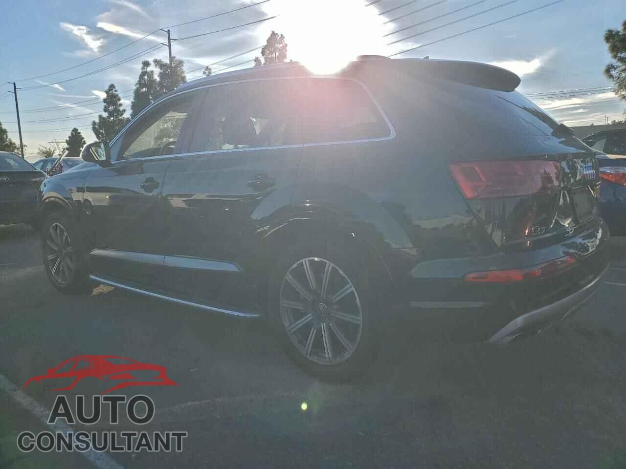 AUDI Q7 2019 - WA1AHAF75KD040345