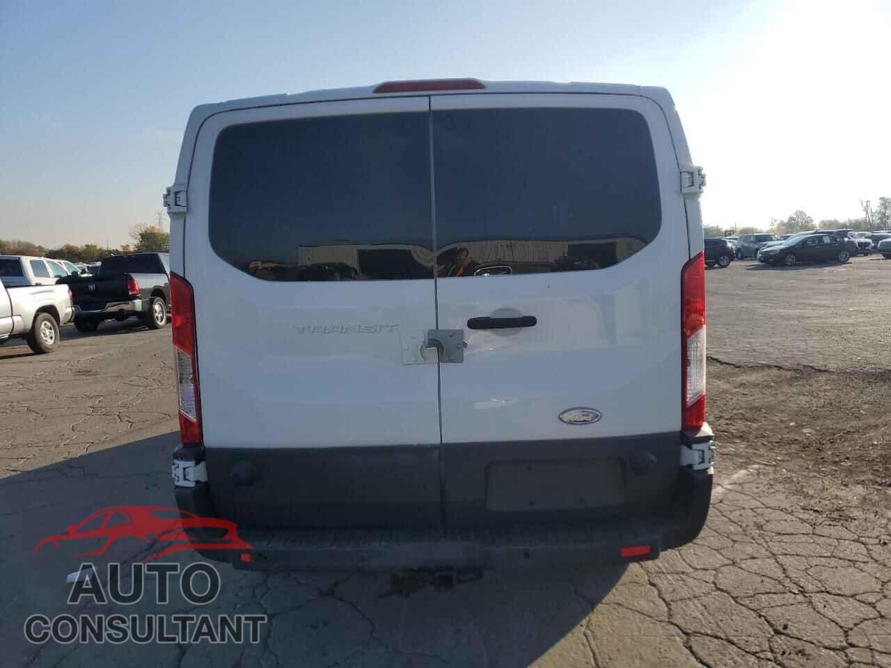 FORD TRANSIT 2015 - 1FTNR2YV1FKA40253