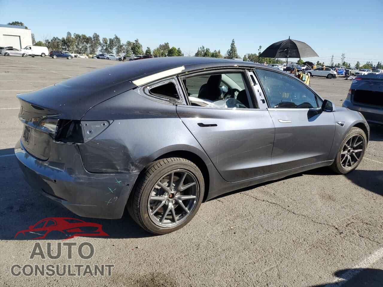 TESLA MODEL 3 2018 - 5YJ3E1EA3JF043594