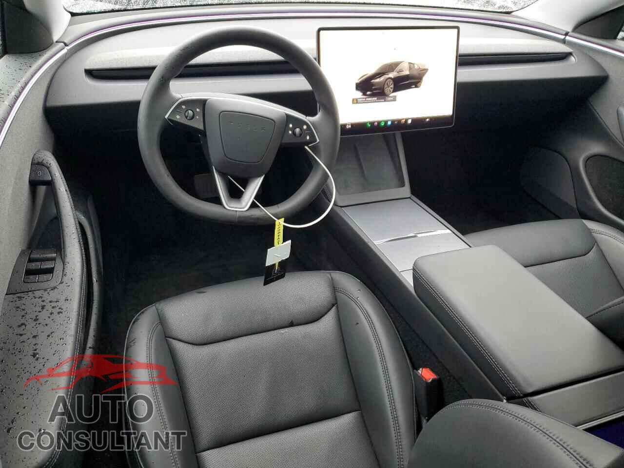 TESLA MODEL 3 2024 - 5YJ3E1EA2RF829866