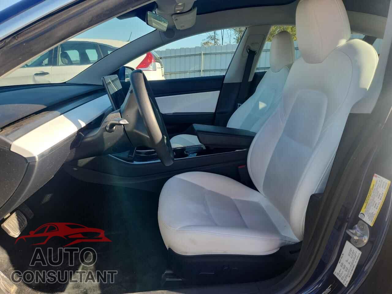 TESLA MODEL 3 2019 - 5YJ3E1EB8KF450918
