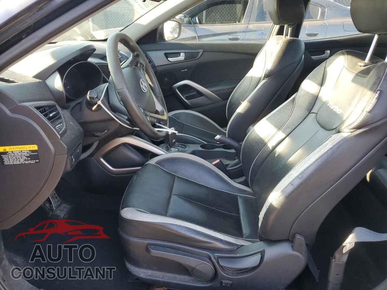 HYUNDAI VELOSTER 2013 - KMHTC6AE6DU161254