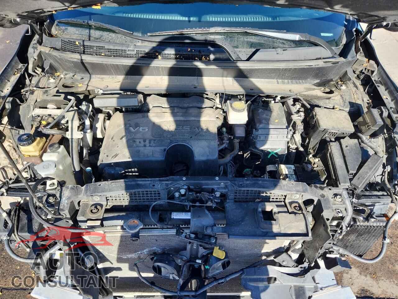 NISSAN PATHFINDER 2017 - 5N1DR2MMXHC697215