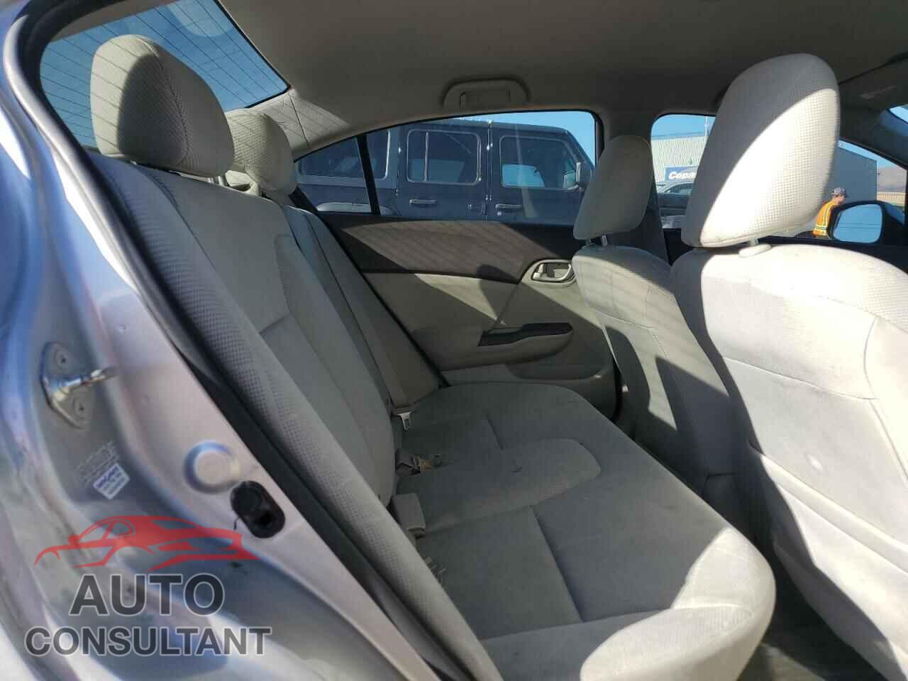 HONDA CIVIC 2012 - 2HGFB2F55CH310570