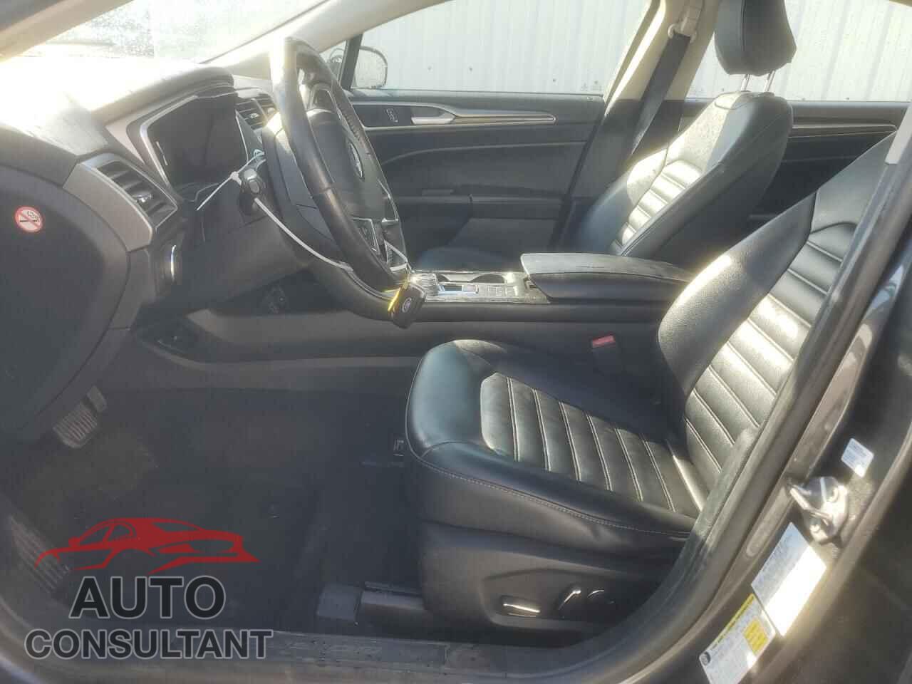 FORD FUSION 2020 - 3FA6P0CD6LR192586