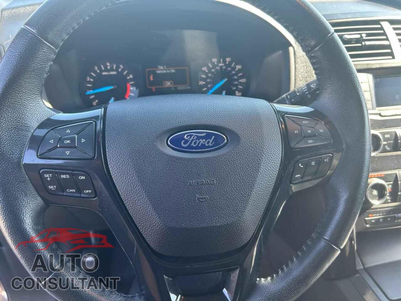 FORD EXPLORER 2018 - 1FM5K8D82JGA17157