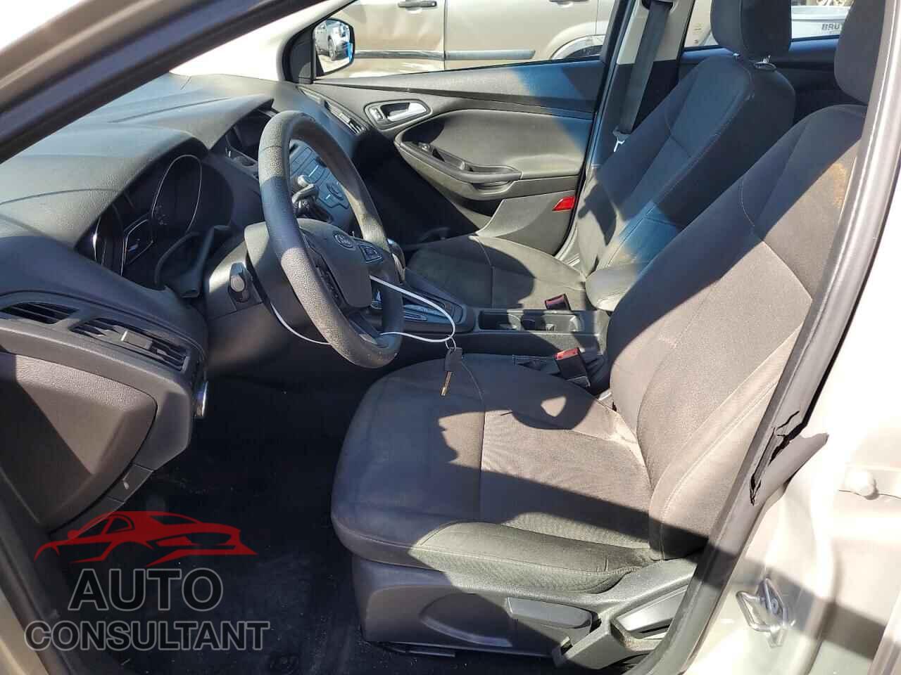 FORD FOCUS 2016 - 1FADP3K29GL364106