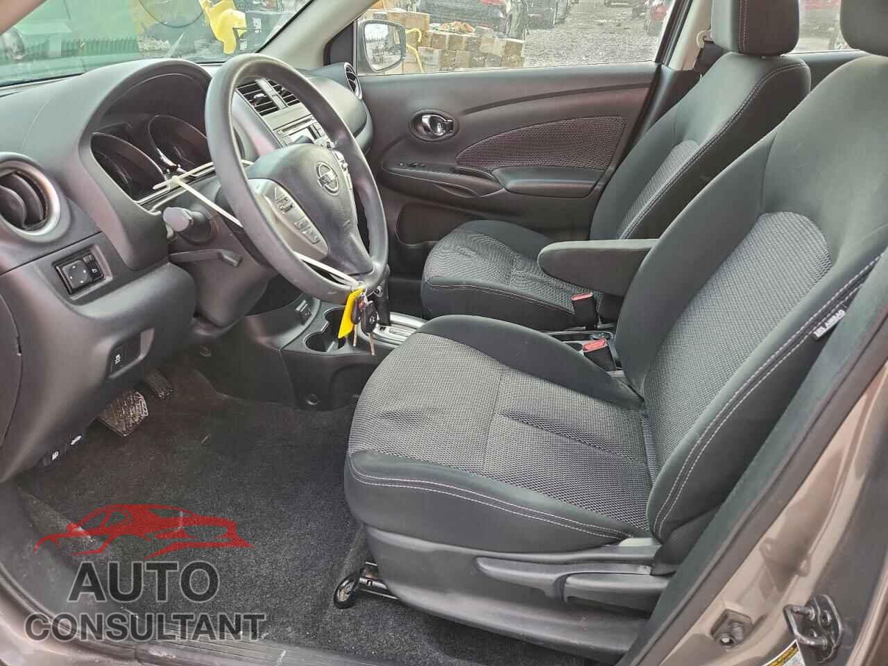 NISSAN VERSA 2017 - 3N1CN7APXHL856488