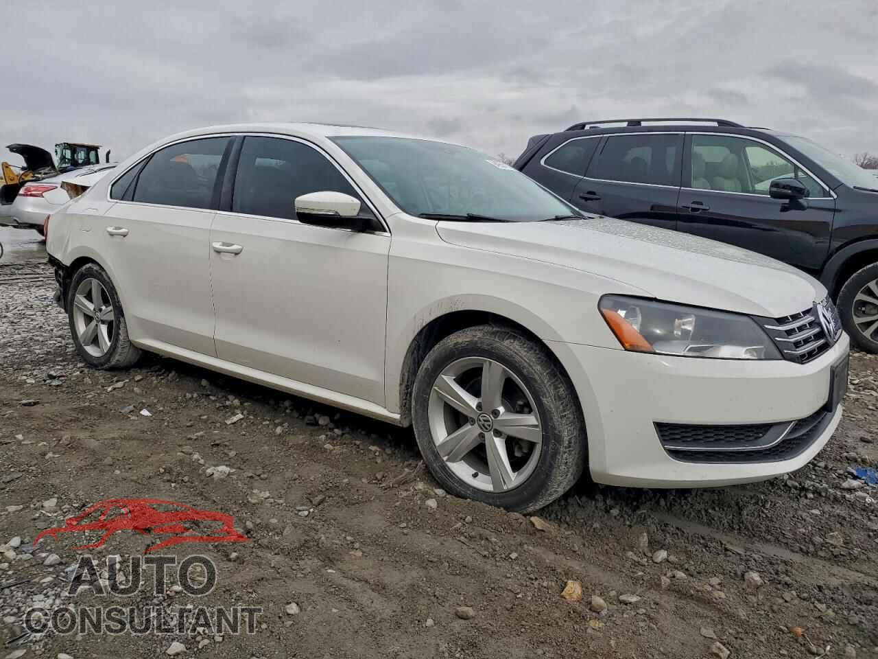 VOLKSWAGEN PASSAT 2013 - 1VWBN7A35DC036215