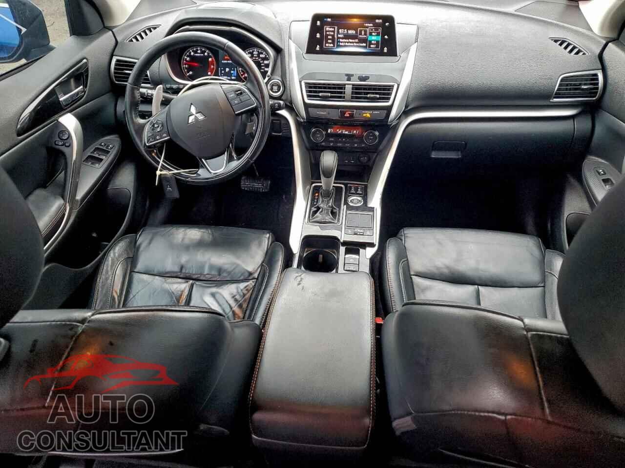 MITSUBISHI ECLIPSE 2018 - JA4AT5AA8JZ061829