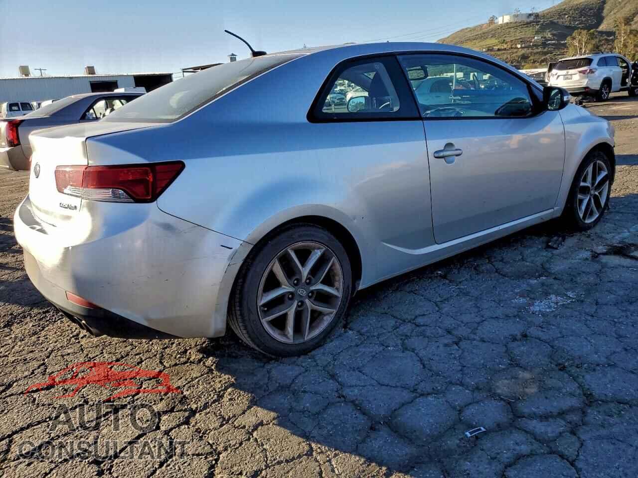 KIA FORTE 2010 - KNAFW6A39A5304384