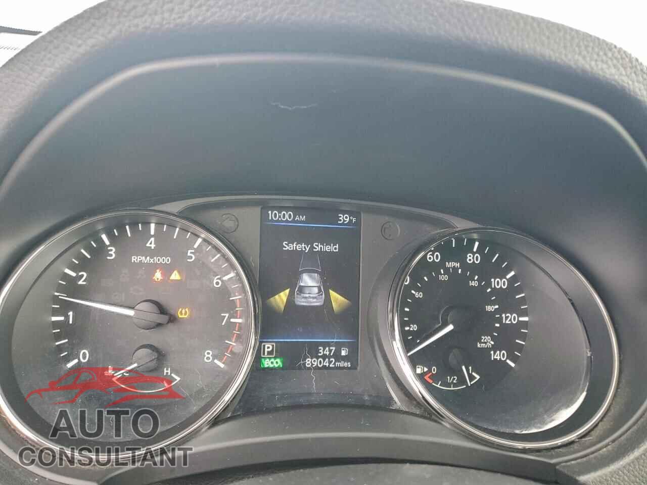 NISSAN ROGUE 2018 - KNMAT2MV3JP500031