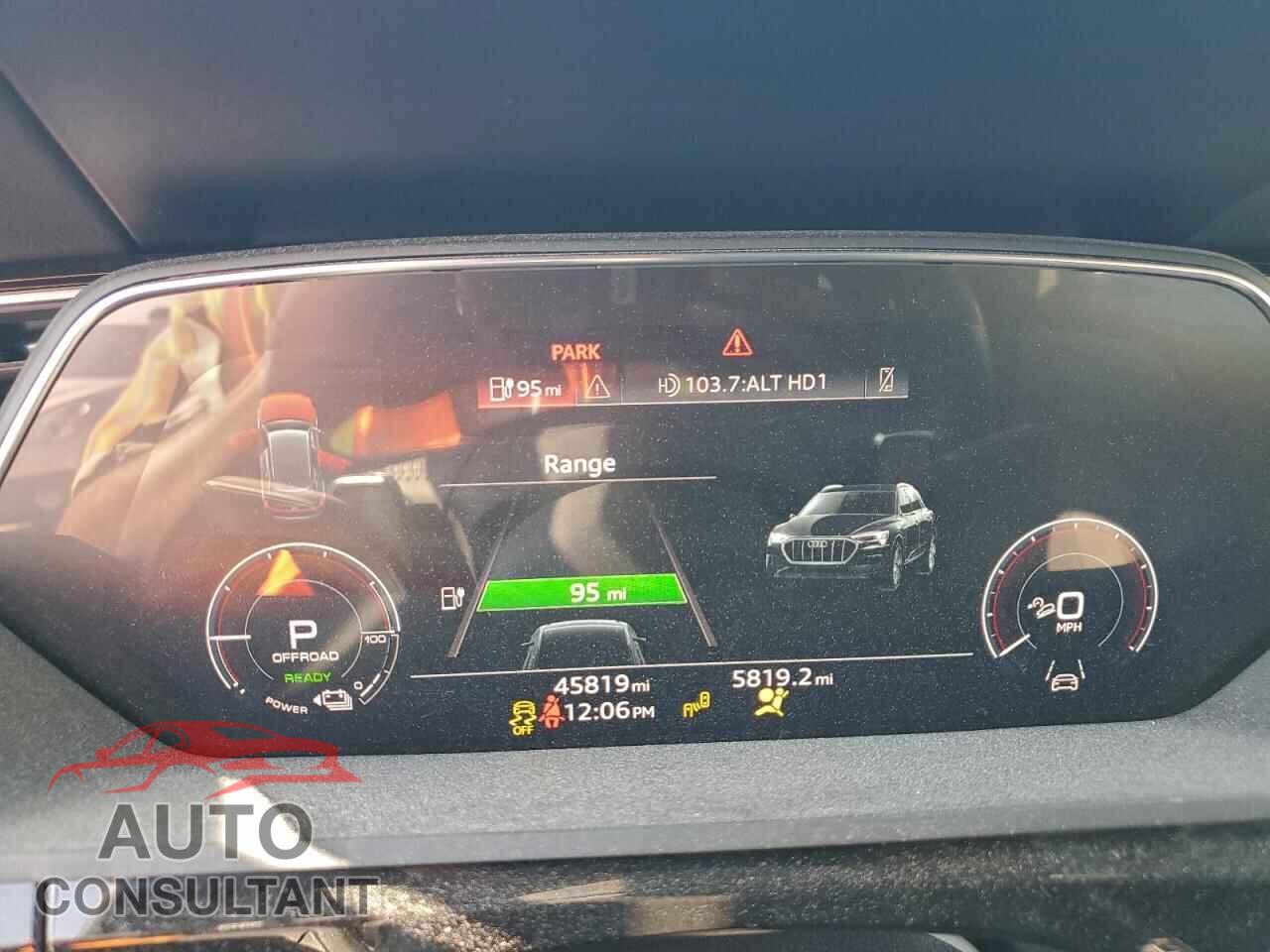 AUDI E-TRON 2021 - WA1AAAGE4MB024265