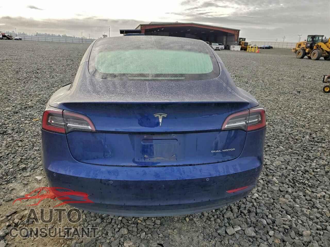 TESLA MODEL 3 2018 - 5YJ3E1EB9JF090203