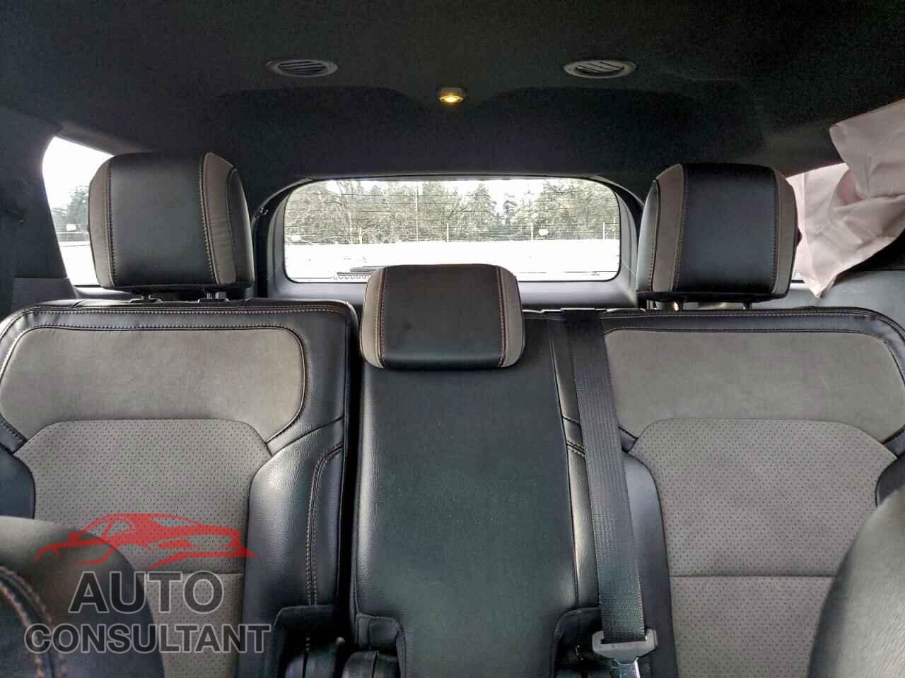 FORD EXPLORER 2017 - 1FM5K8D80HGB32950