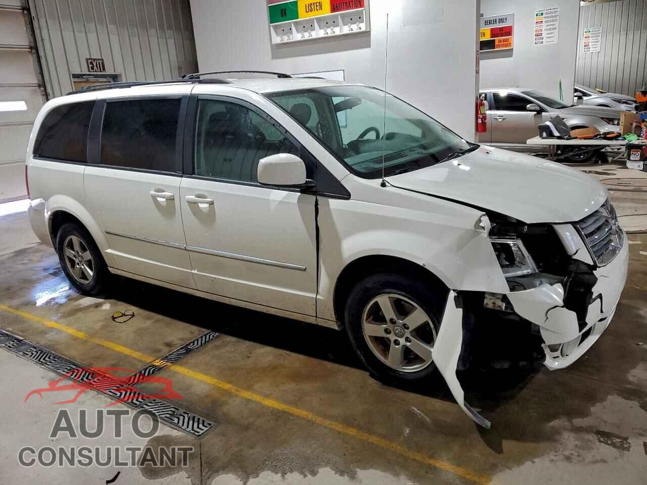 DODGE CARAVAN 2010 - 2D4RN5D10AR121324