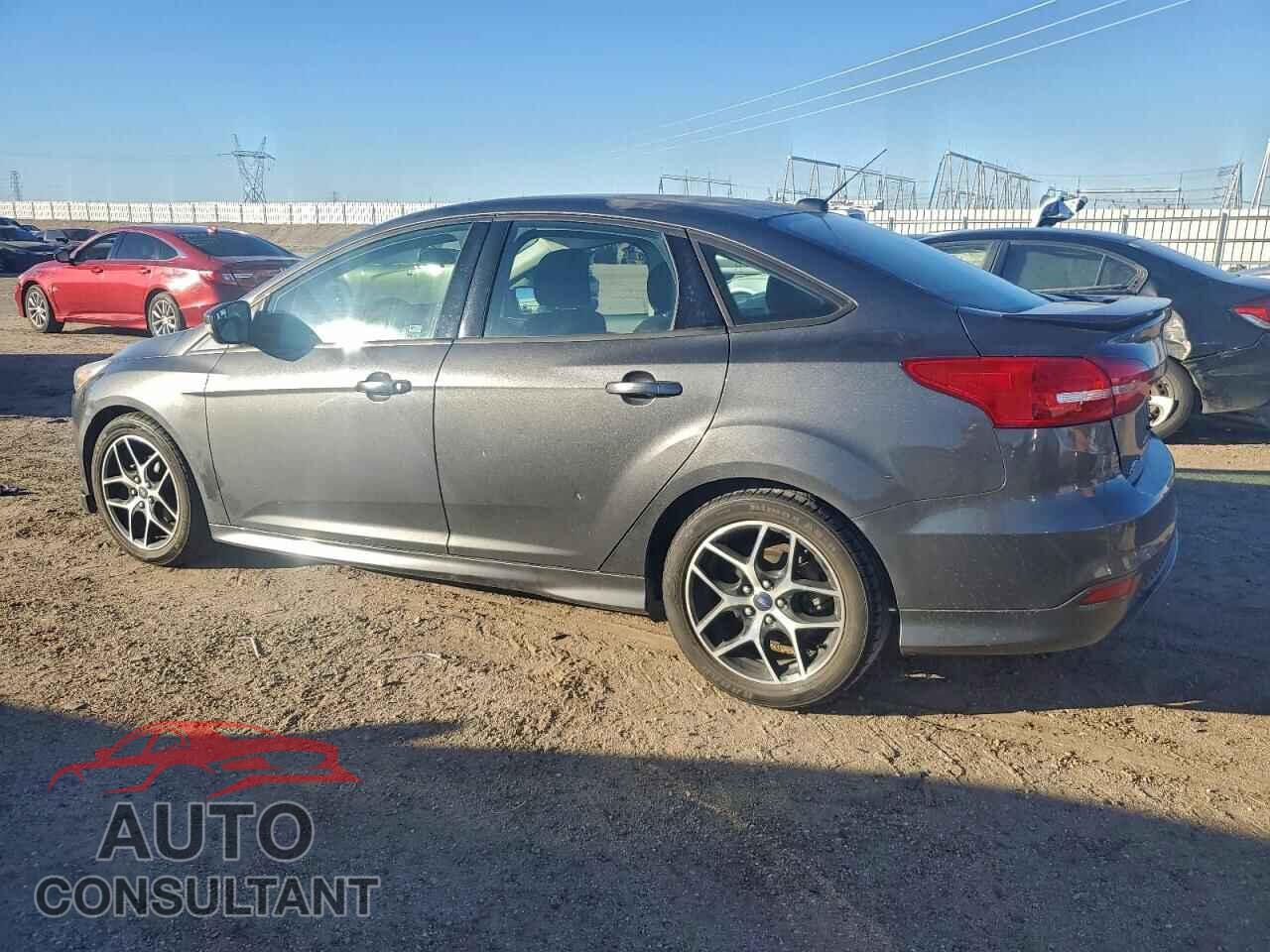 FORD FOCUS 2015 - 1FADP3F29FL221679