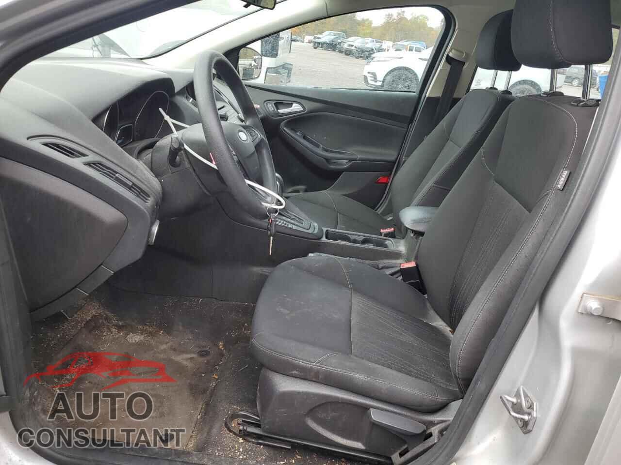 FORD FOCUS 2016 - 1FADP3F29GL319564