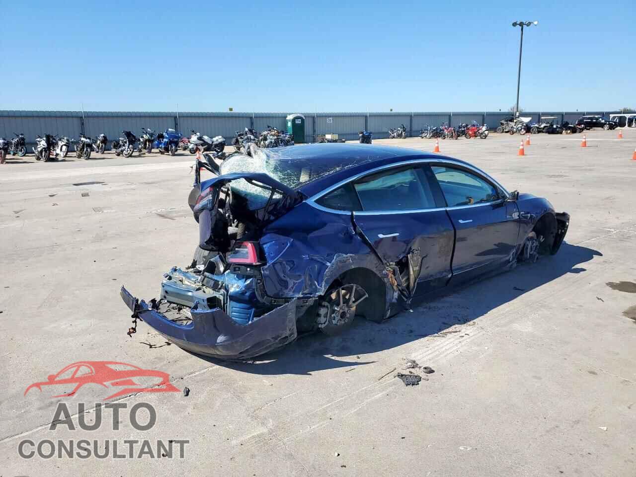 TESLA MODEL 3 2018 - 5YJ3E1EA0JF160596