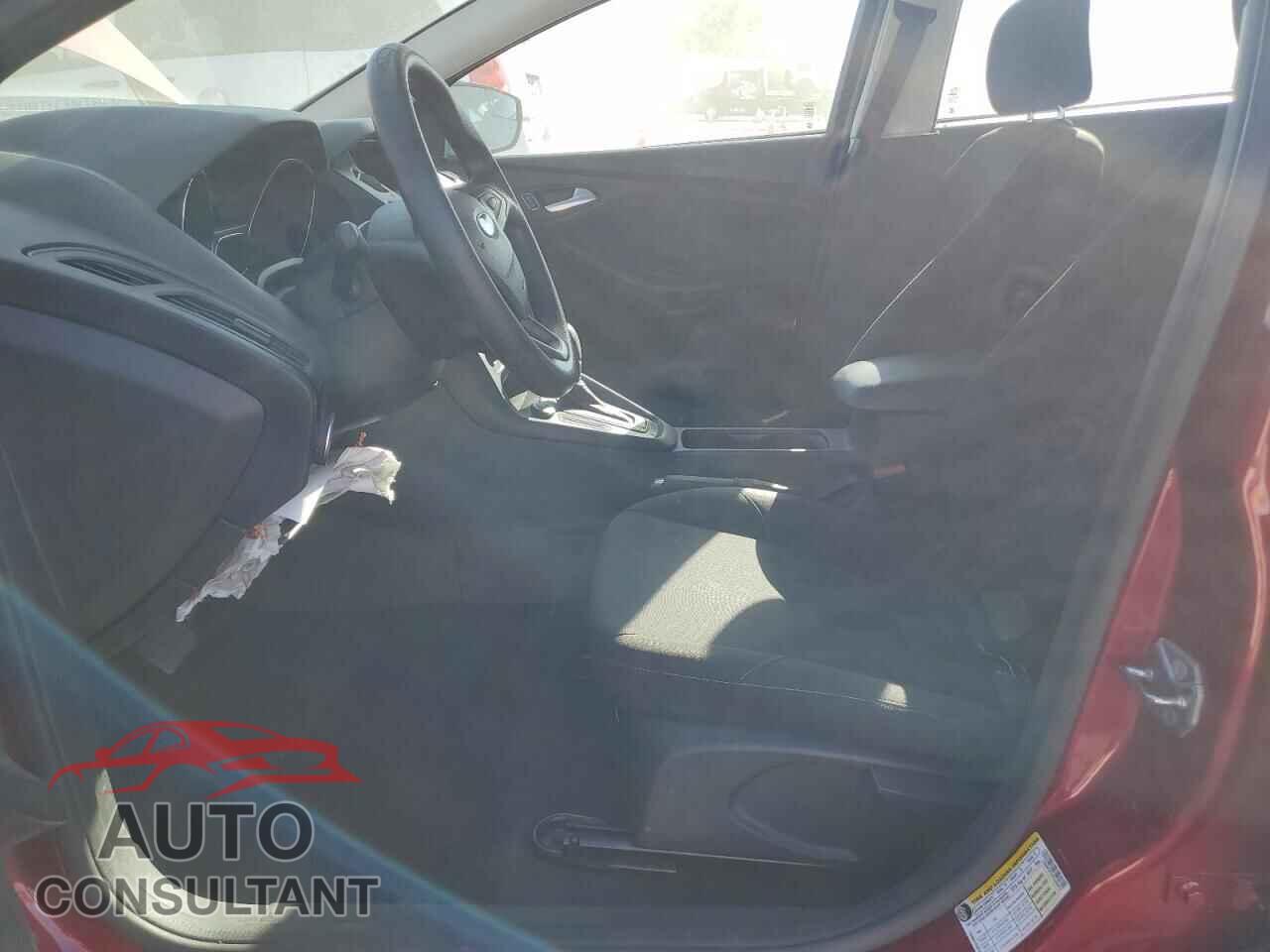 FORD FOCUS 2015 - 1FADP3F27FL355672