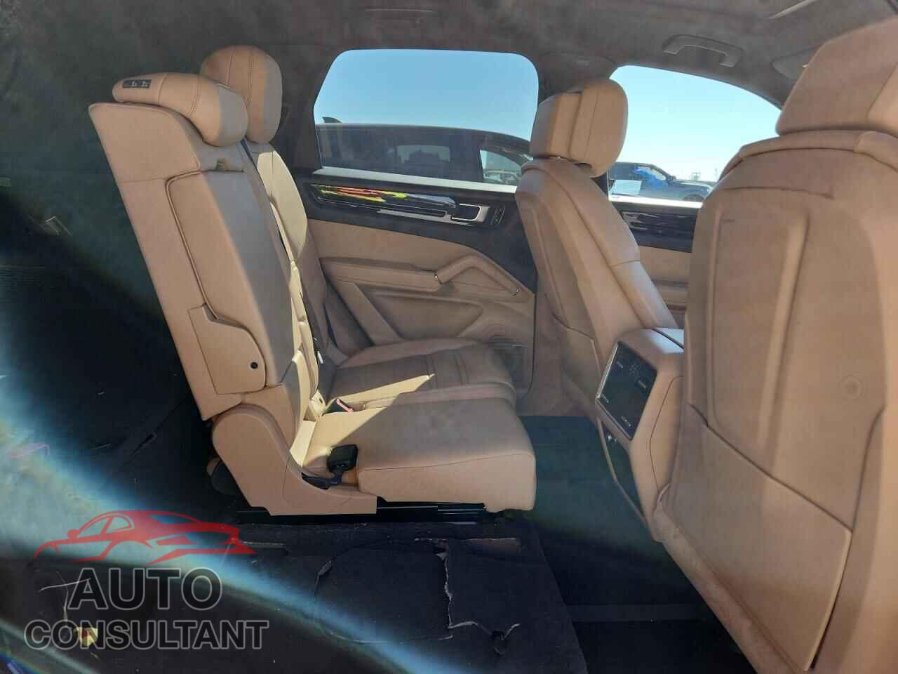 PORSCHE CAYENNE 2019 - WP1AB2AY0KDA62135