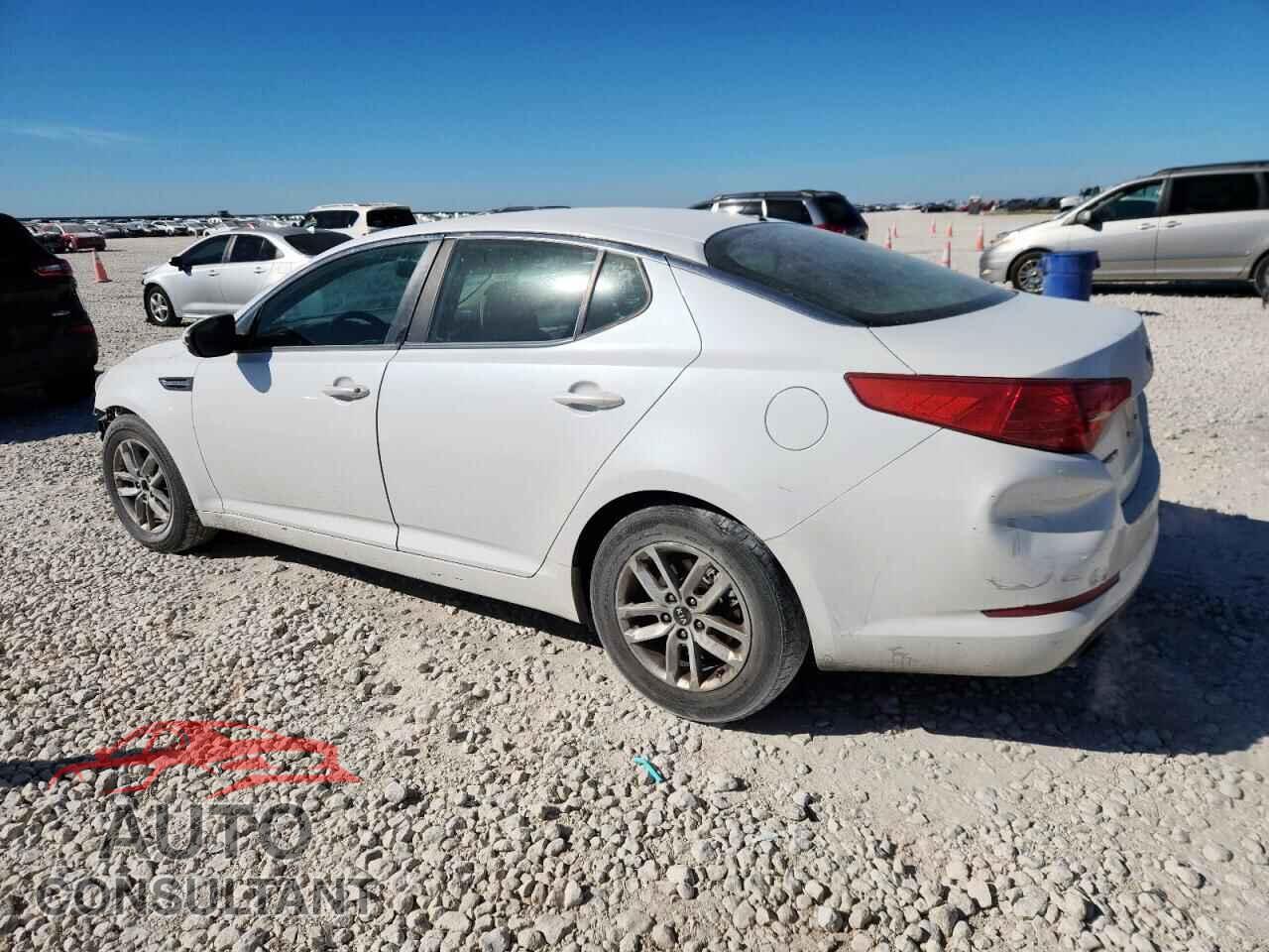 KIA OPTIMA 2011 - KNAGM4A76B5177905