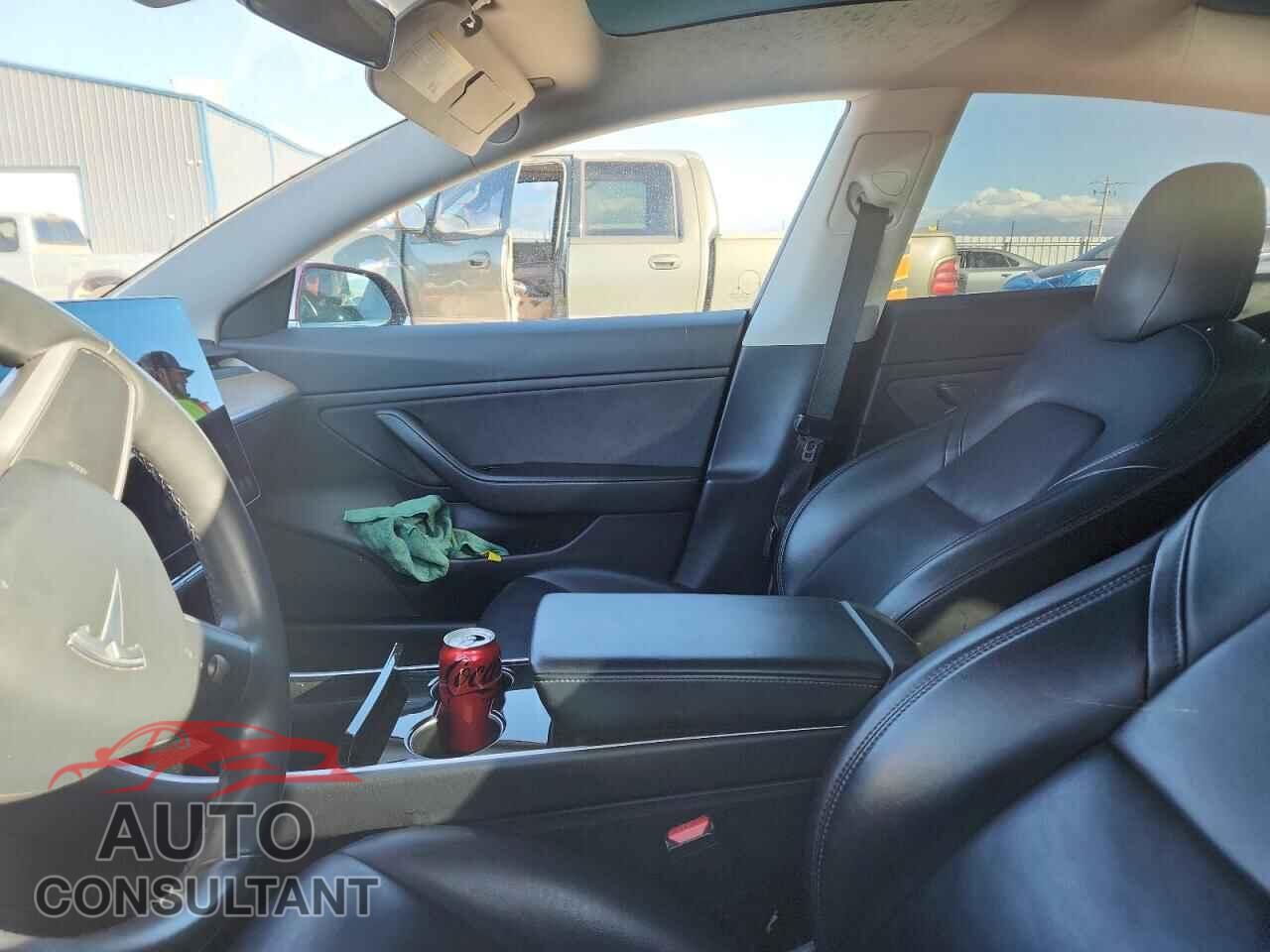 TESLA MODEL 3 2018 - 5YJ3E1EB4JF129666