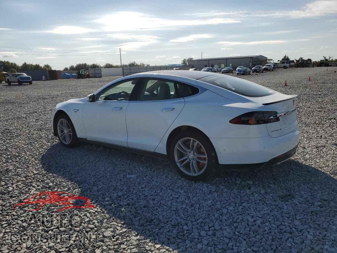 TESLA MODEL S 2014 - 5YJSA1H23EFP65469