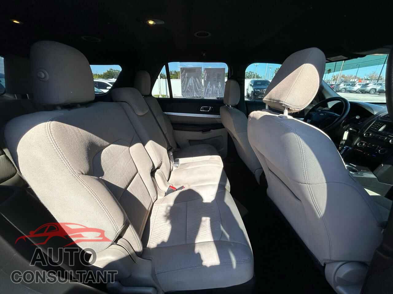 FORD EXPLORER 2018 - 1FM5K7B82JGB15778