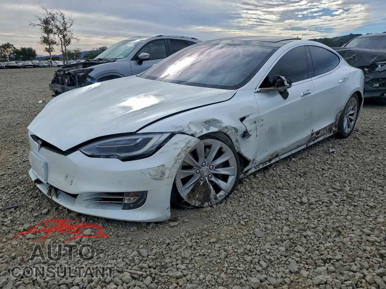 TESLA MODEL S 2017 - 5YJSA1E28HF200482