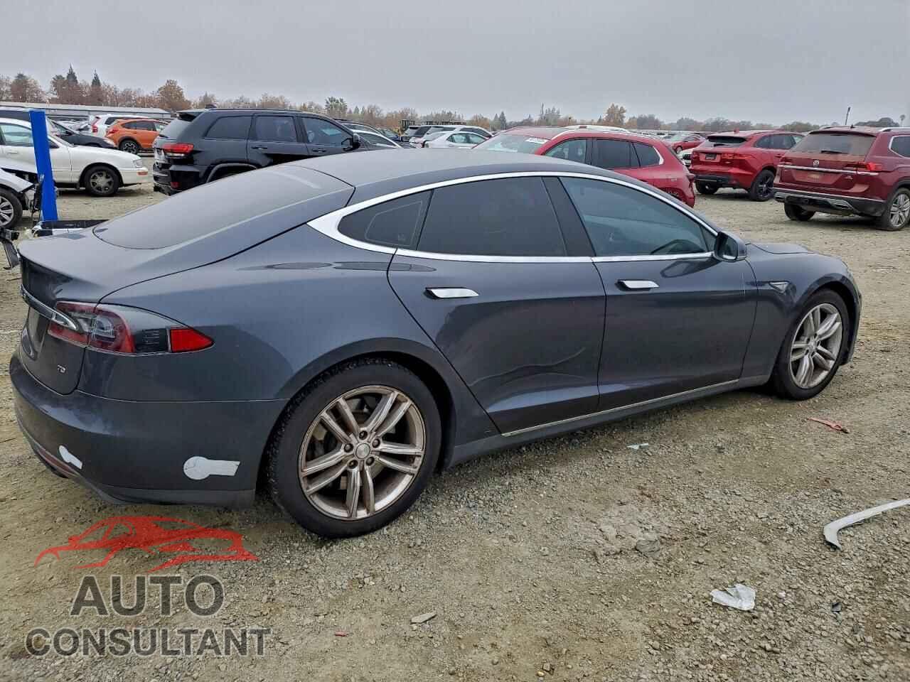 TESLA MODEL S 2015 - 5YJSA1S19FF099526