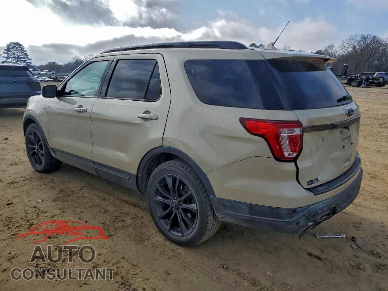 FORD EXPLORER 2018 - 1FM5K7D81JGA17841
