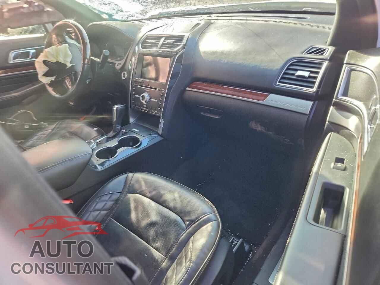 FORD EXPLORER 2018 - 1FM5K8HT7JGA52128