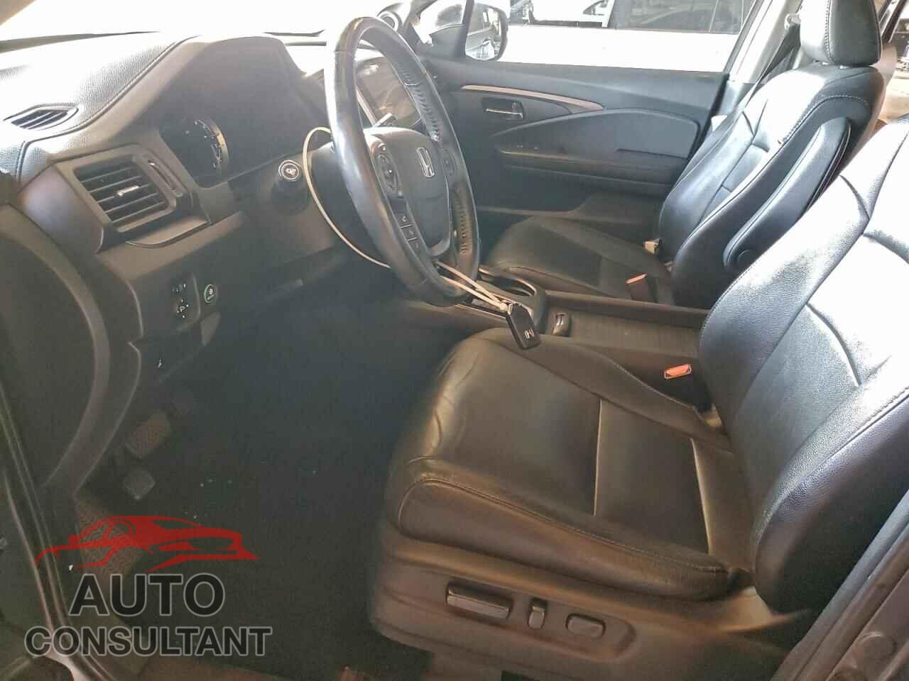 HONDA PILOT 2018 - 5FNYF5H55JB024263