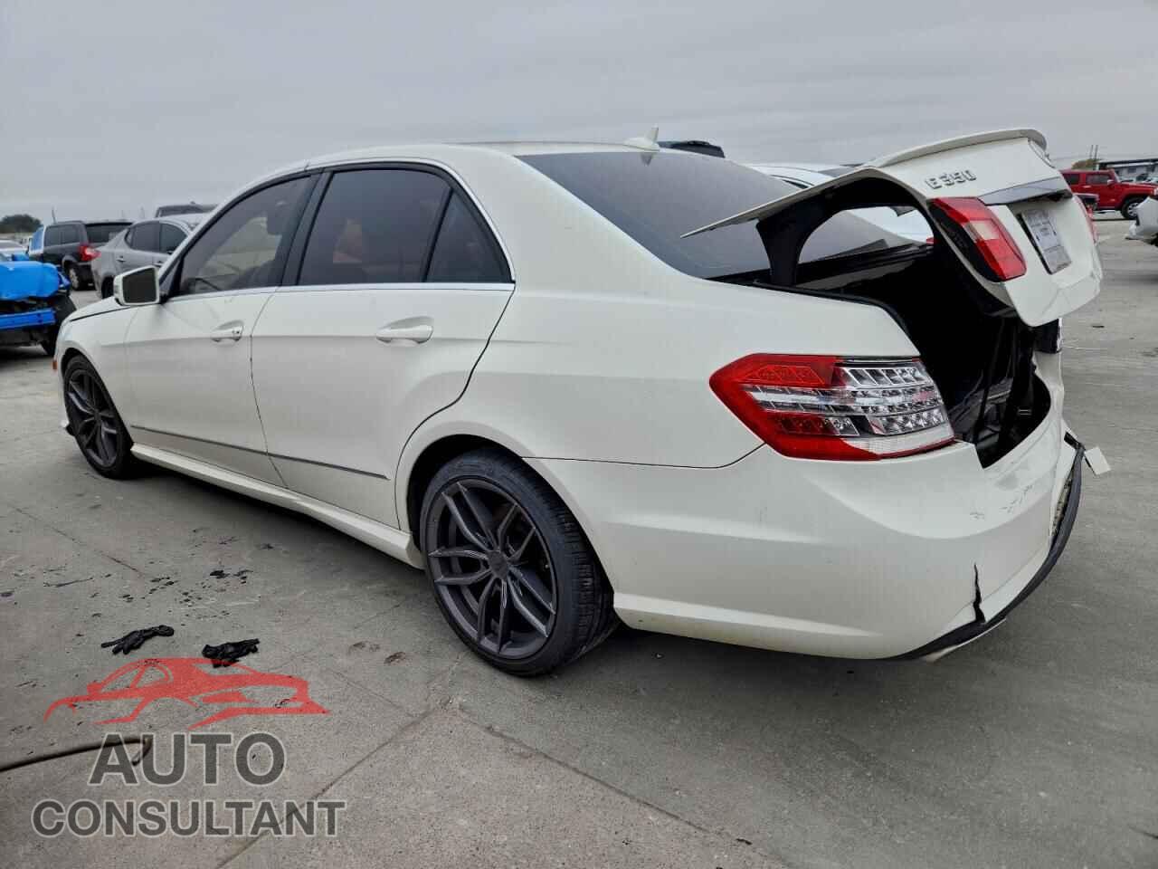 MERCEDES-BENZ E-CLASS 2012 - WDDHF5KB6CA559795