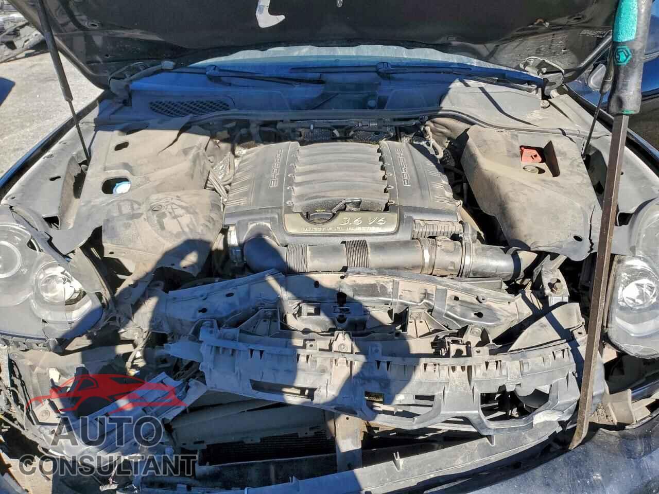 PORSCHE CAYENNE 2017 - WP1AA2A24HKA85534