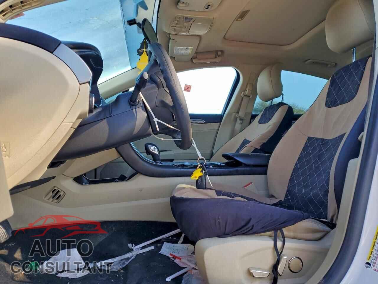 FORD FUSION 2013 - 3FA6P0HR8DR308747