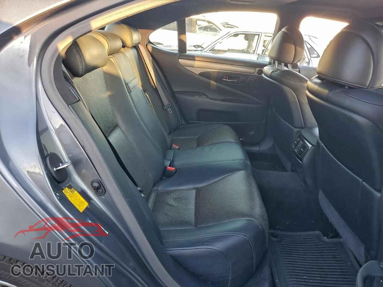 LEXUS LS460 2014 - JTHBL5EF3E5124816