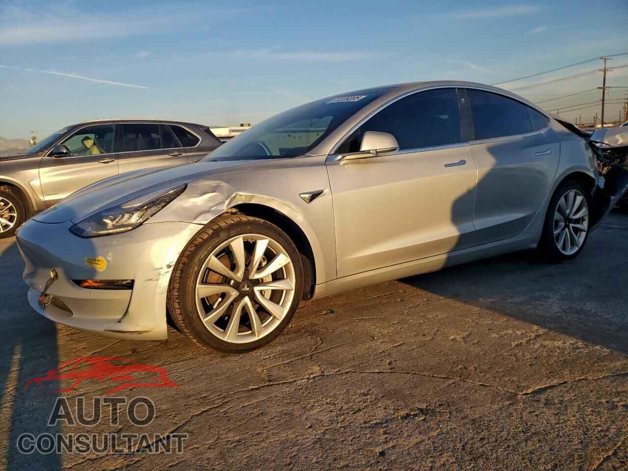 TESLA MODEL 3 2018 - 5YJ3E1EB4JF087547