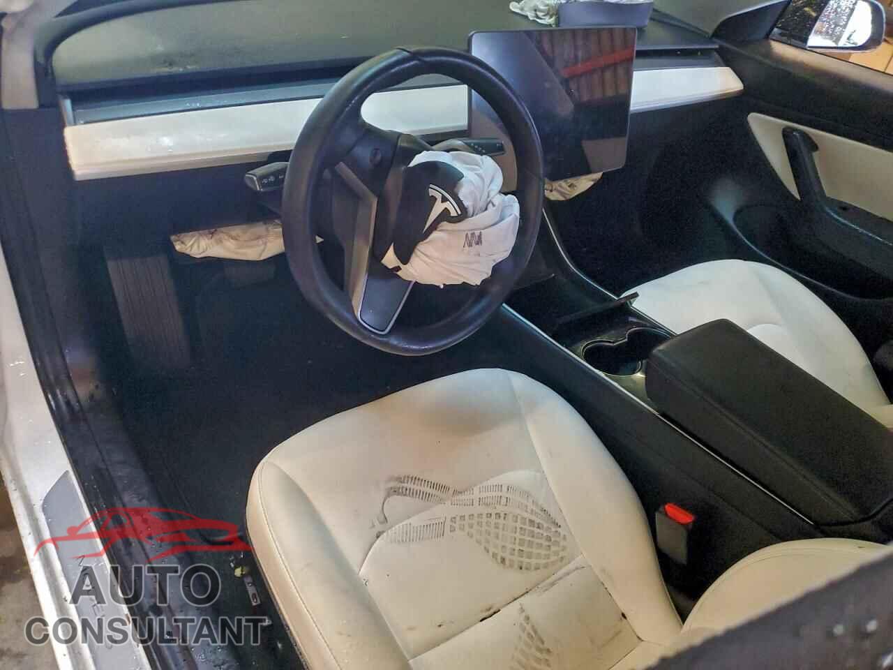 TESLA MODEL 3 2019 - 5YJ3E1EB6KF421904